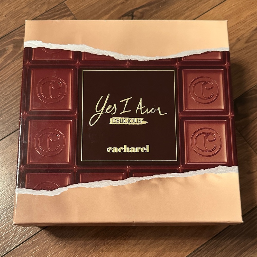 Cacharel Yes I Am Delicious Perfume Gift Box